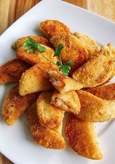 Prawn's Rissóis & Beef Samosas